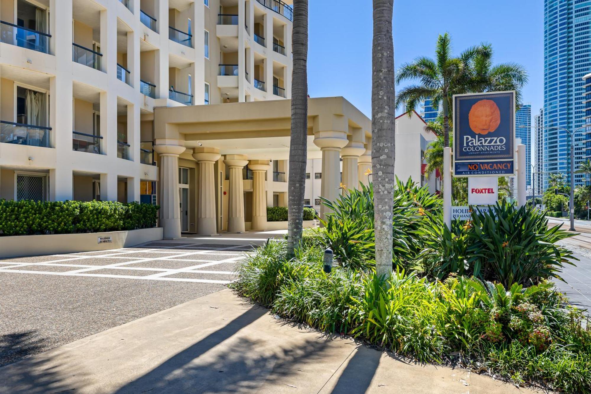 Palazzo Colonnades Aparthotel Gold Coast Buitenkant foto